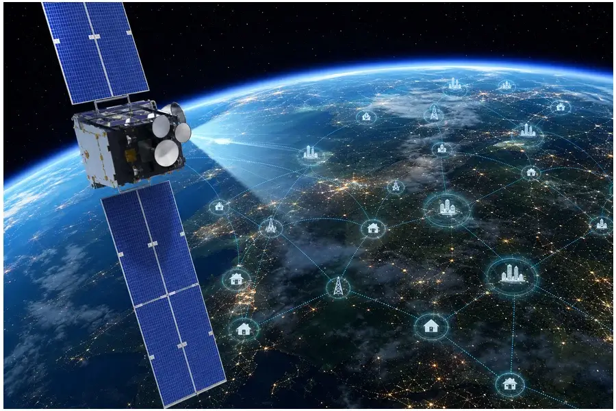 Satélite Starlink em órbita baixa com vista da Terra mostrando cobertura híbrida por satélite e femtocélulas