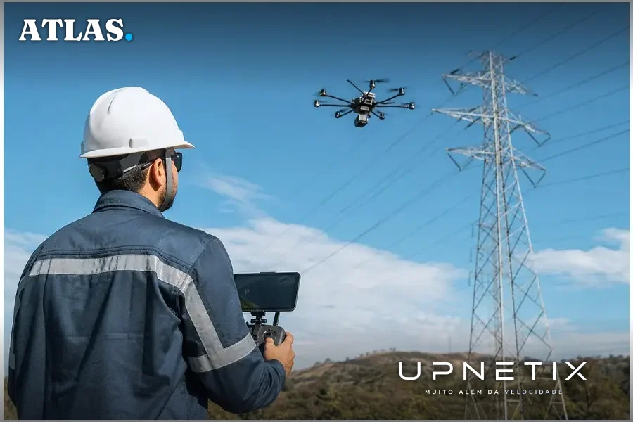 Drone com tecnologia LiDAR sobrevoando linha de transmissão para monitoramento da vegetação
