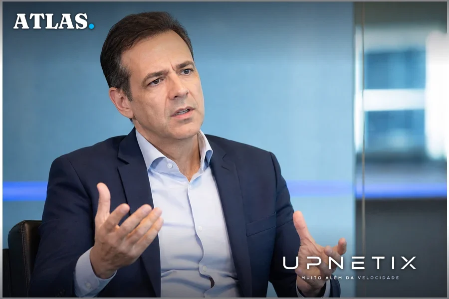 Executivo brasileiro de telecomunicações expressando preocupação sobre o cronograma e obrigações do leilão do 6G