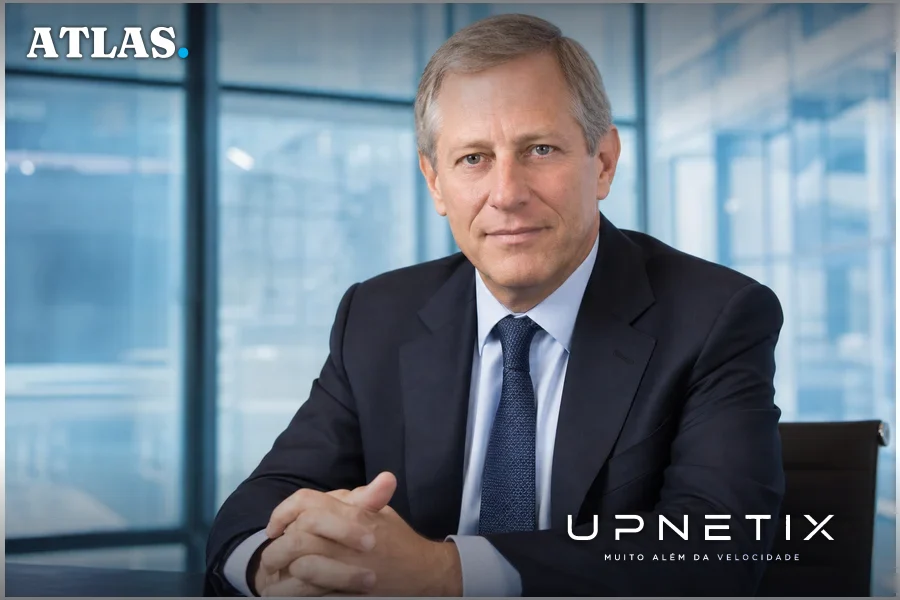 Retrato de Jim Zelter, presidente da Apollo, líder em investimento para infraestrutura de IA